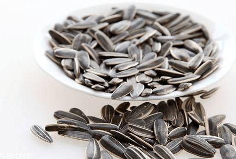 51瓜子网吃瓜,揭秘娱乐圈最新“瓜”事，带你领略明星幕后故事